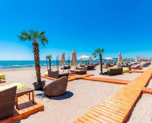 Gold Key Apartments, Durres Beach Durrës Exterior foto